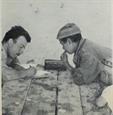 Détail d'une photographie utilisée dans un reportage de Paris Match consacré à "la France d'en face" : l'Algérie, 1956. Exemplaire issu des papiers et archives de Jacques Fonlupt-Espéraber, homme politique et avocat (1886-1980).