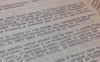 Rapport des renseignements généraux établi à la suite d'une rixe ayant opposé des Algériens, rallés à la République populaire algérienne, et d'anciens harkis, 1964. AD67, 709 D 133. © Archives départementales du Bas-Rhin